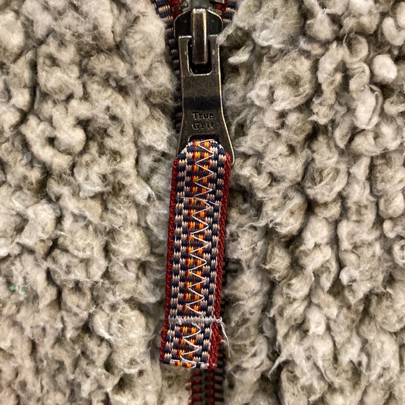 True Grit Sherpa vest - Picture 6 of 7